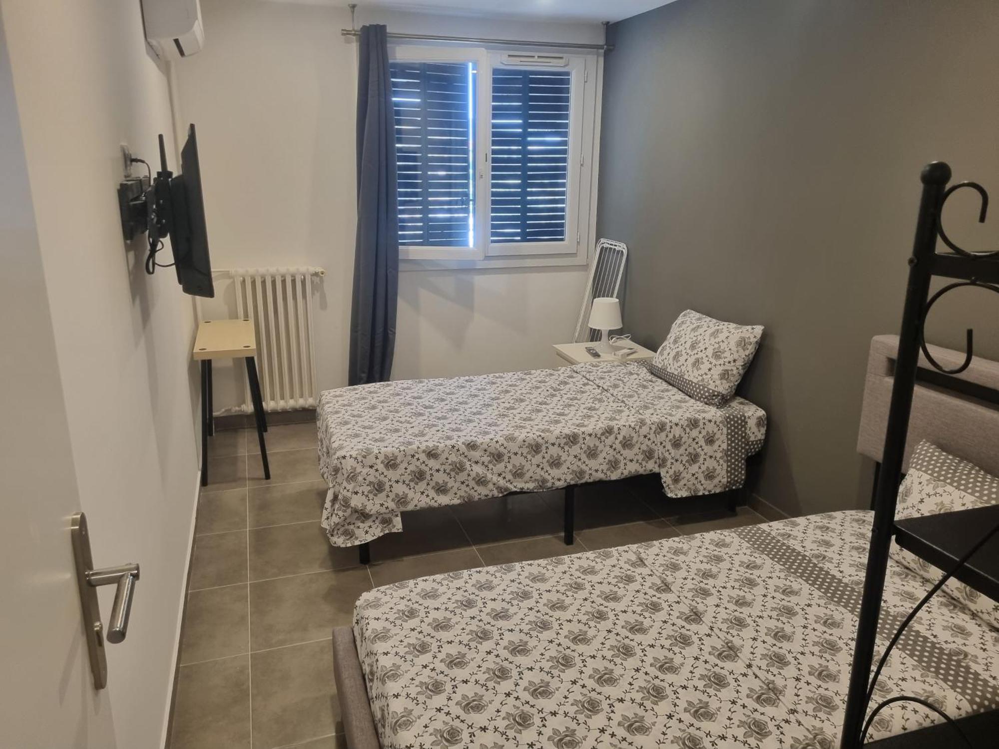 Chambre Privative Renove 2024, Climatisation, Tramway Sur Place , 12 Min Centre, 16 Min Plage, Apercu Lateral Mer, 2 Wc Avec 2 Salle De Bain, Private Room Renovated 2024, Air-Conditioned , Tram On Spot, 2 Toilets And 2 Bathrooms Ница Екстериор снимка