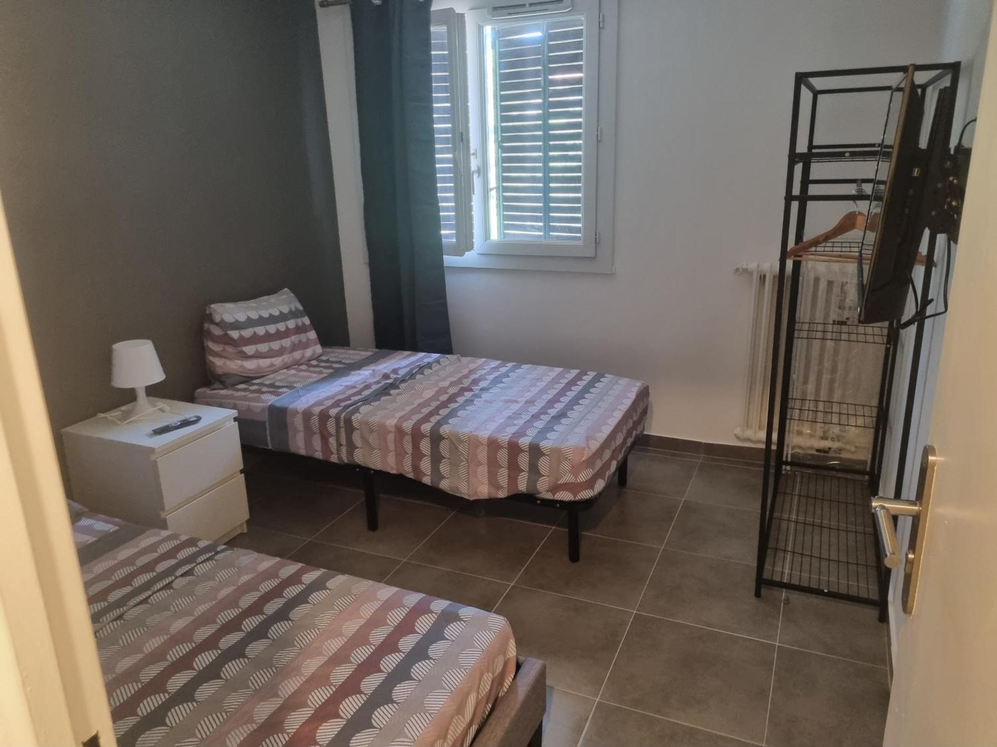 Chambre Privative Renove 2024, Climatisation, Tramway Sur Place , 12 Min Centre, 16 Min Plage, Apercu Lateral Mer, 2 Wc Avec 2 Salle De Bain, Private Room Renovated 2024, Air-Conditioned , Tram On Spot, 2 Toilets And 2 Bathrooms Ница Екстериор снимка