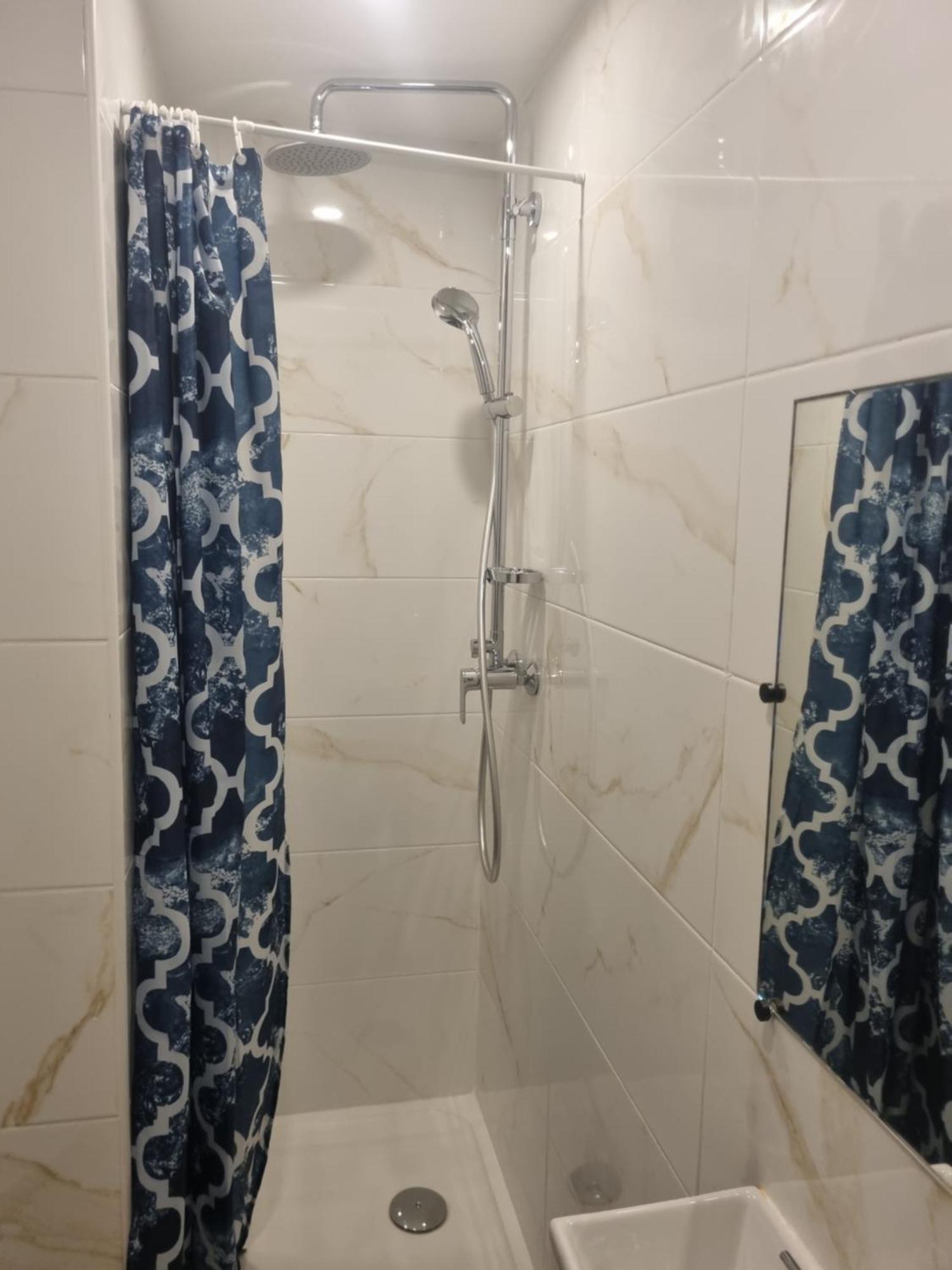 Chambre Privative Renove 2024, Climatisation, Tramway Sur Place , 12 Min Centre, 16 Min Plage, Apercu Lateral Mer, 2 Wc Avec 2 Salle De Bain, Private Room Renovated 2024, Air-Conditioned , Tram On Spot, 2 Toilets And 2 Bathrooms Ница Екстериор снимка
